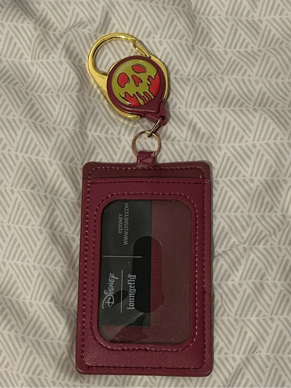 Loungefly Snow White & Evil Queen Poison Apple Retractable Cardholder